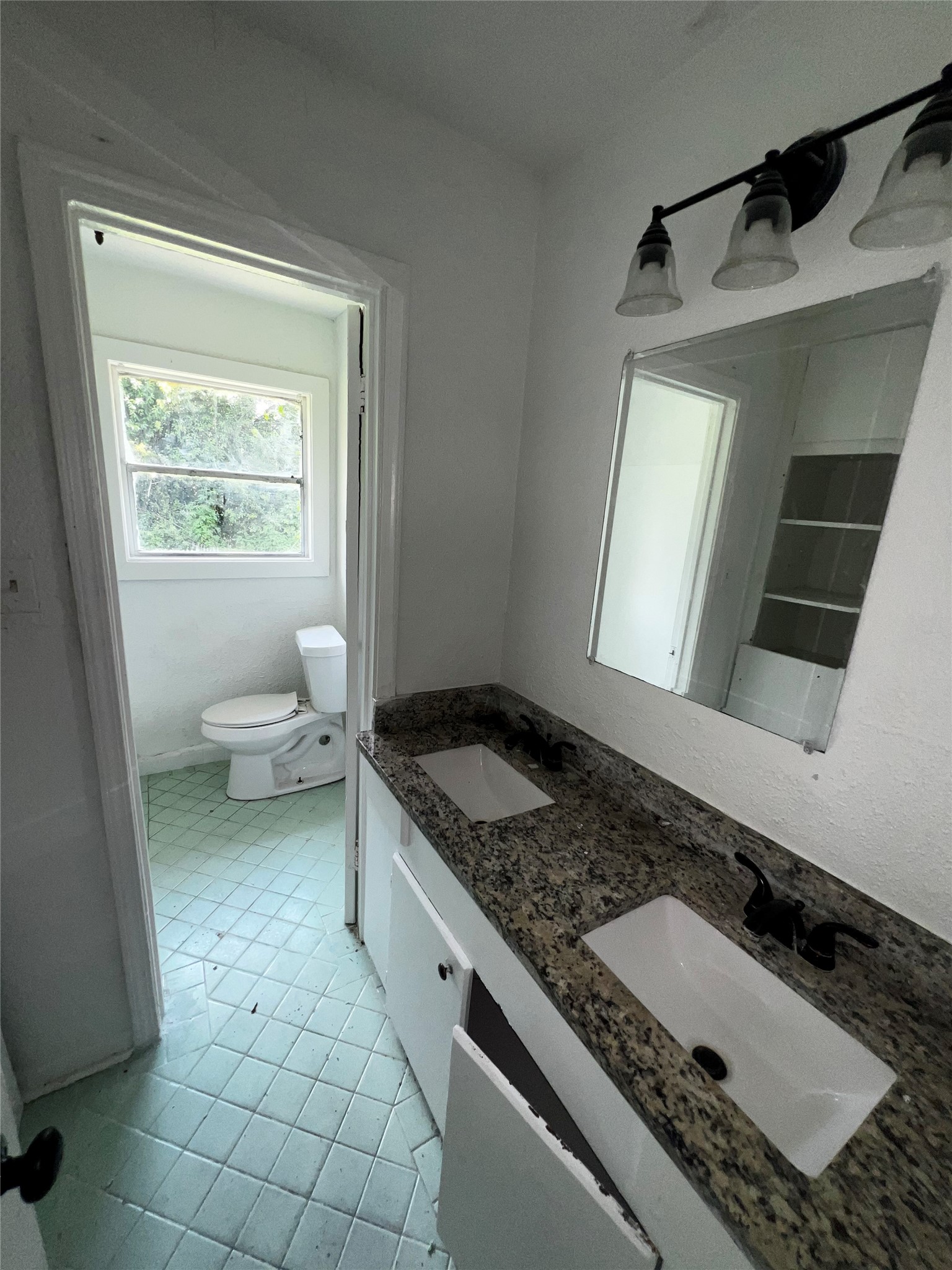 9306 St Lo Road Property Photo 10