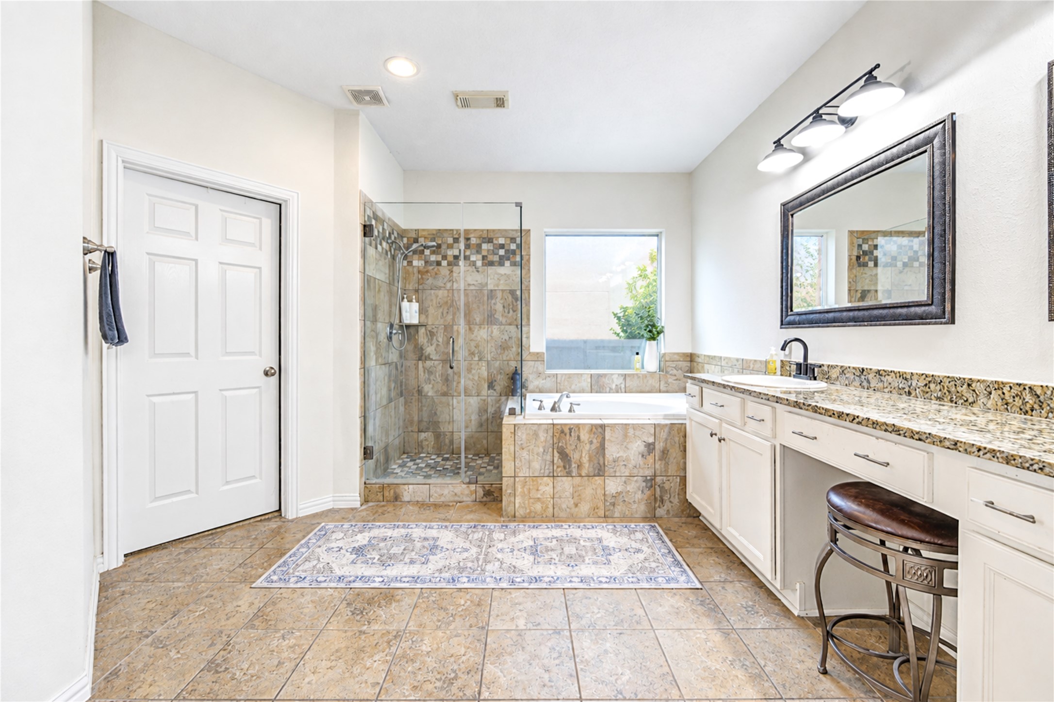 28019 Longspur Drive Property Photo 24