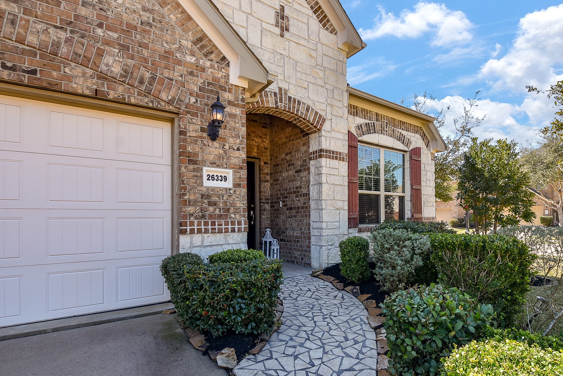26339 Fiona Sky Lane Property Photo 4