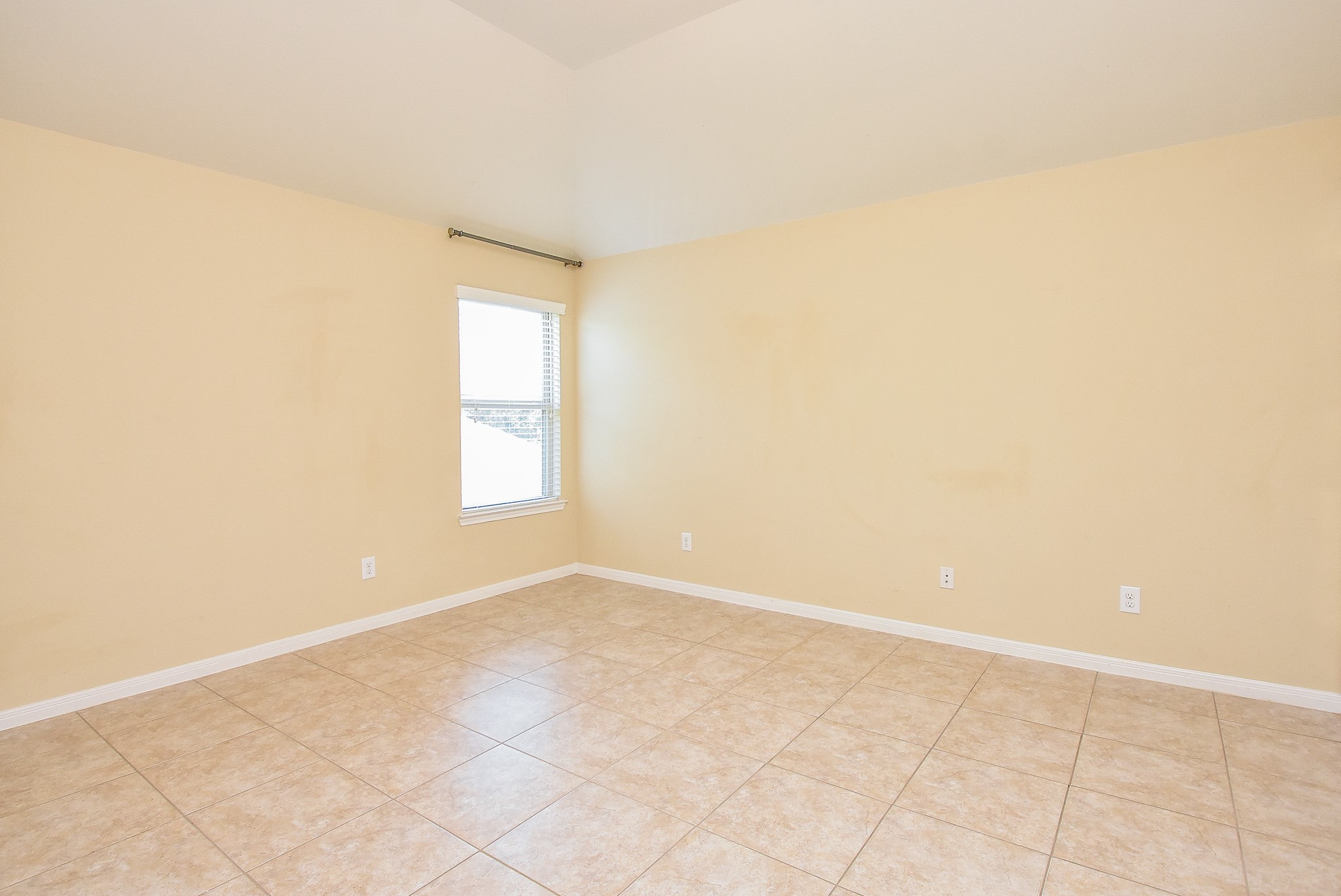 26339 Fiona Sky Lane Property Photo 36