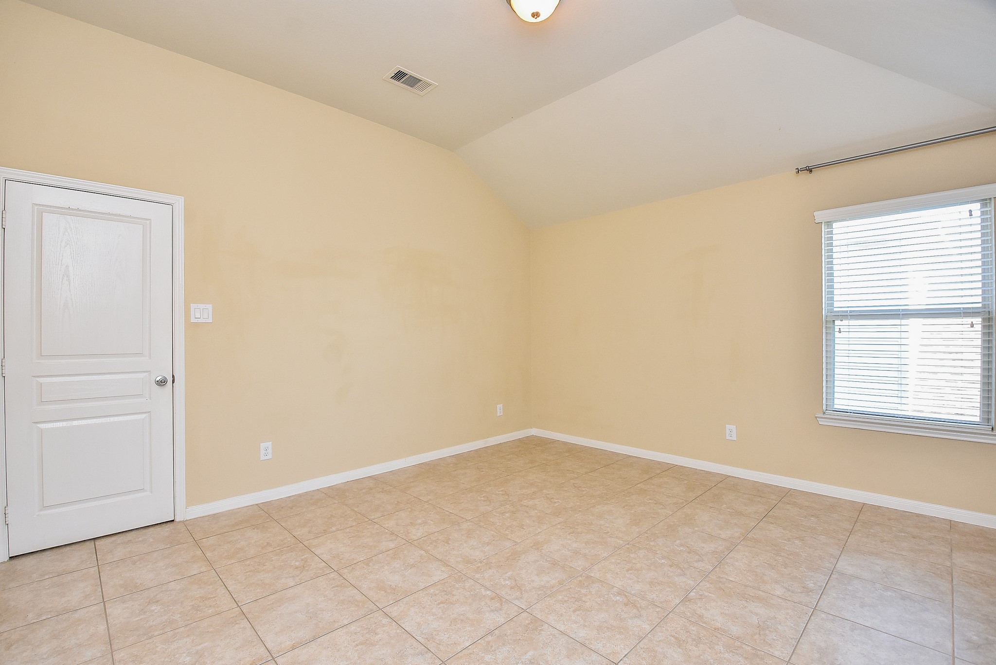 26339 Fiona Sky Lane Property Photo 37