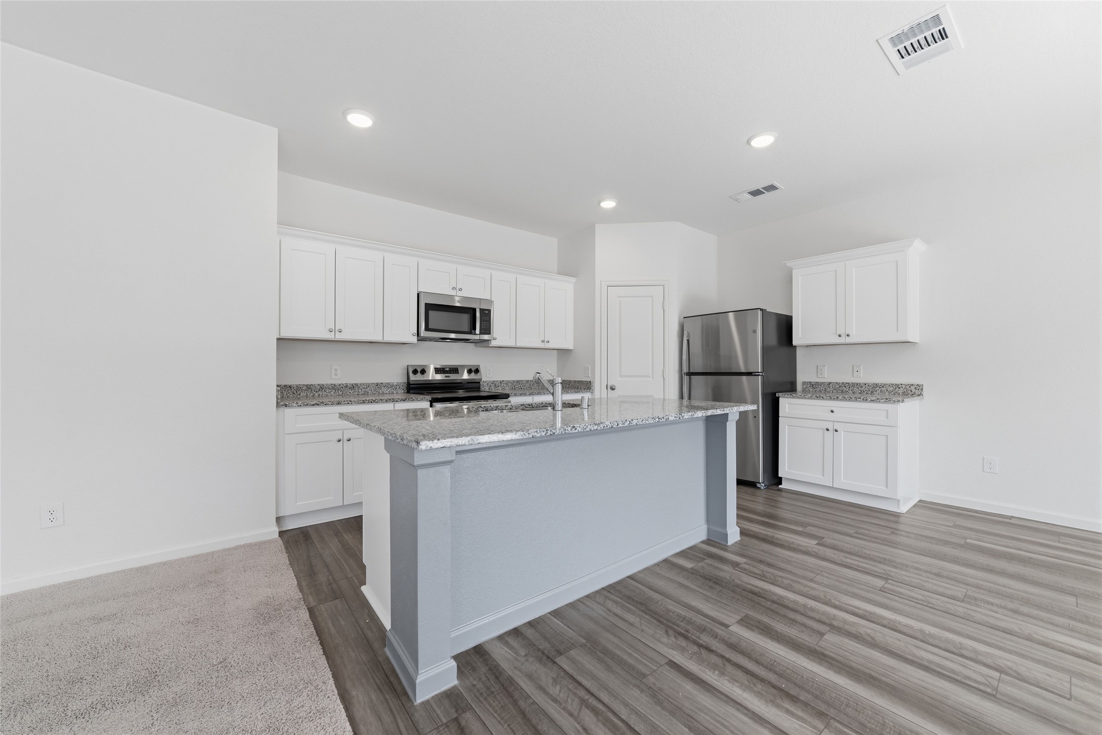 9228 Boulder Boulevard Property Photo 6