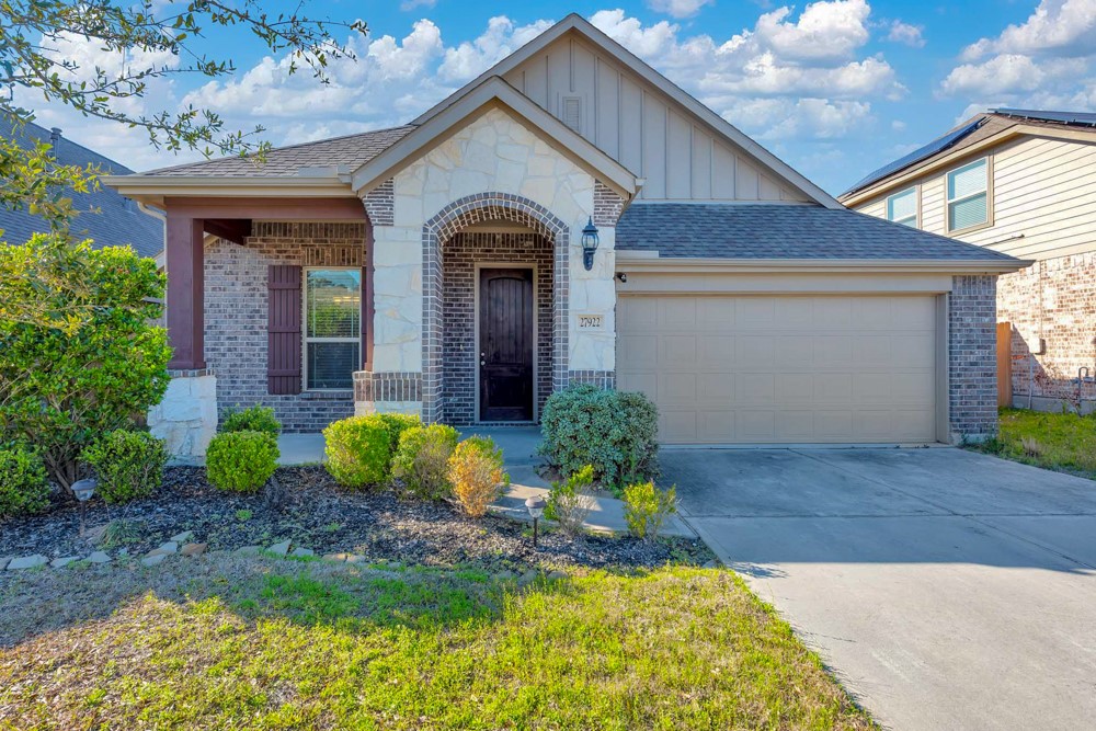 27922 Geele Drive Property Photo 1