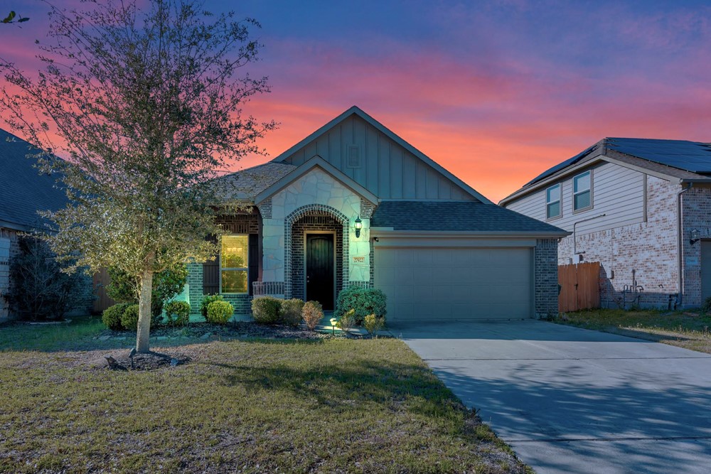 27922 Geele Drive Property Photo 2