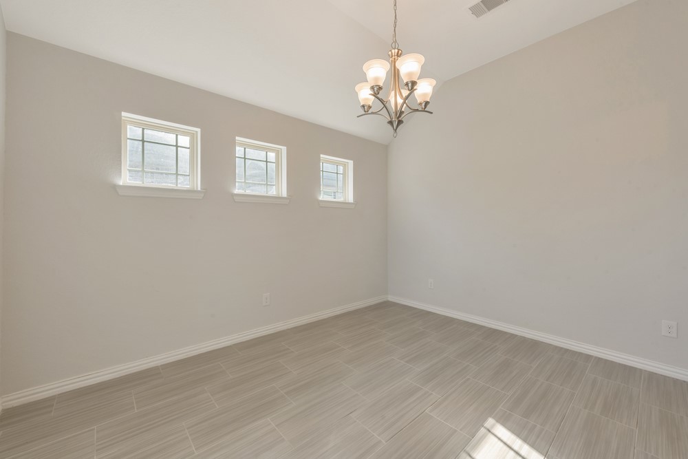 27922 Geele Drive Property Photo 7