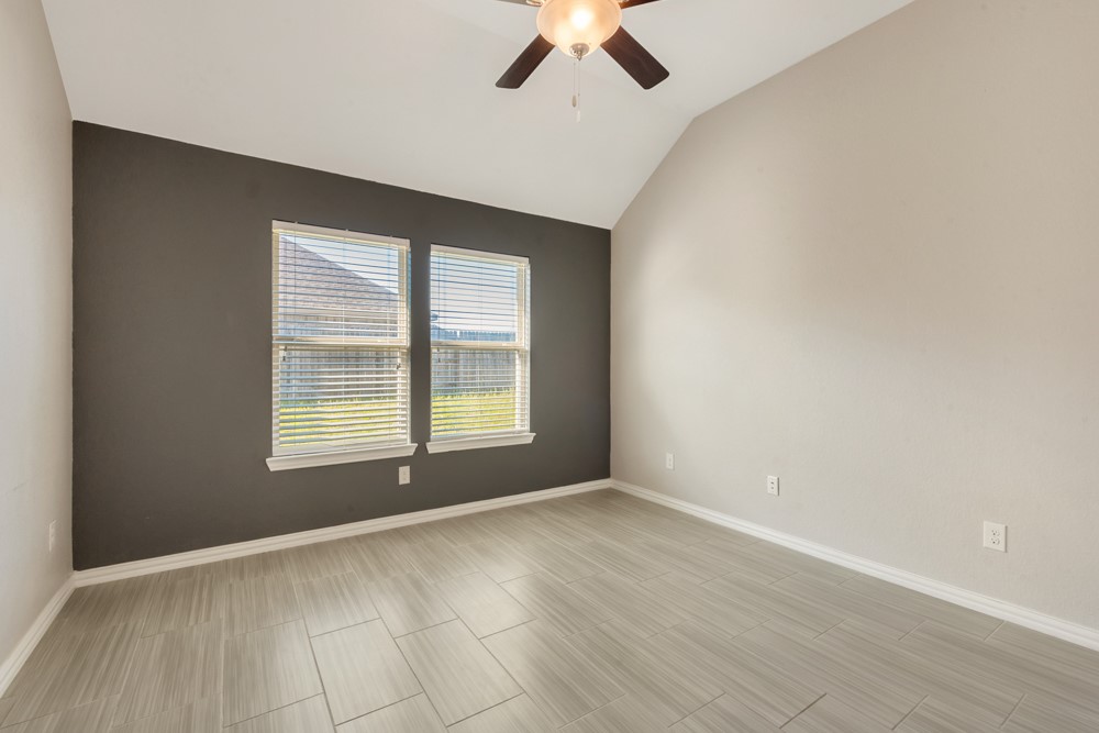 27922 Geele Drive Property Photo 20
