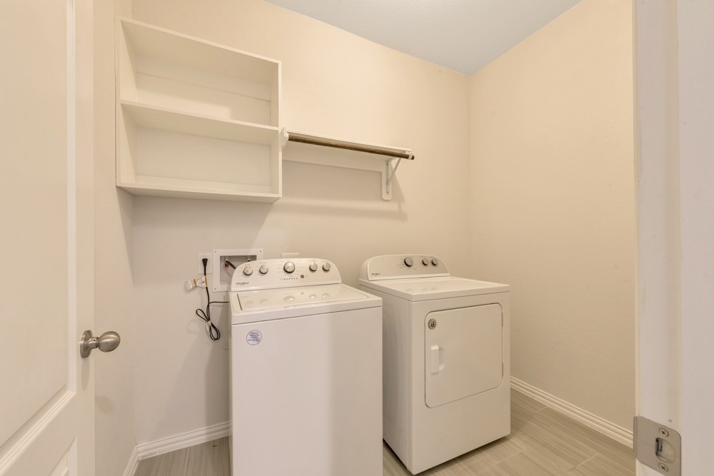 27922 Geele Drive Property Photo 33