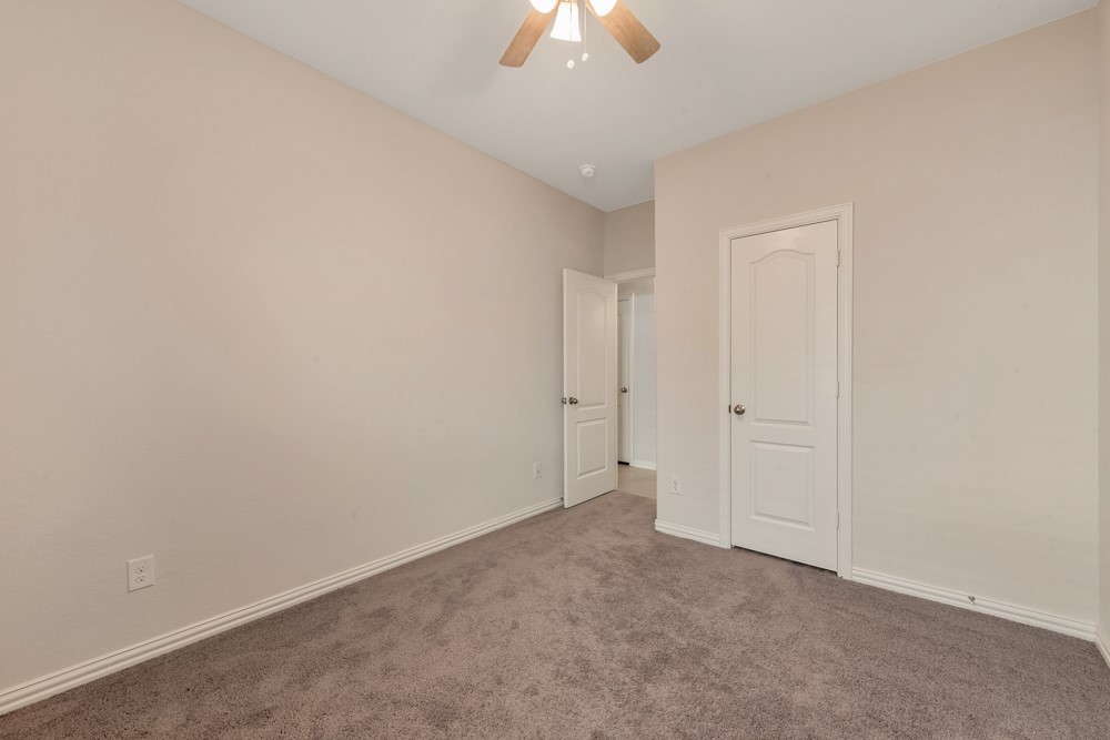 27922 Geele Drive Property Photo 40
