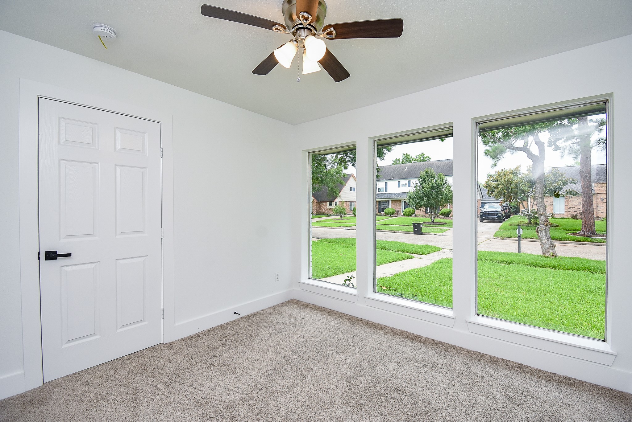 1815 Mustang Springs Drive Property Photo 19