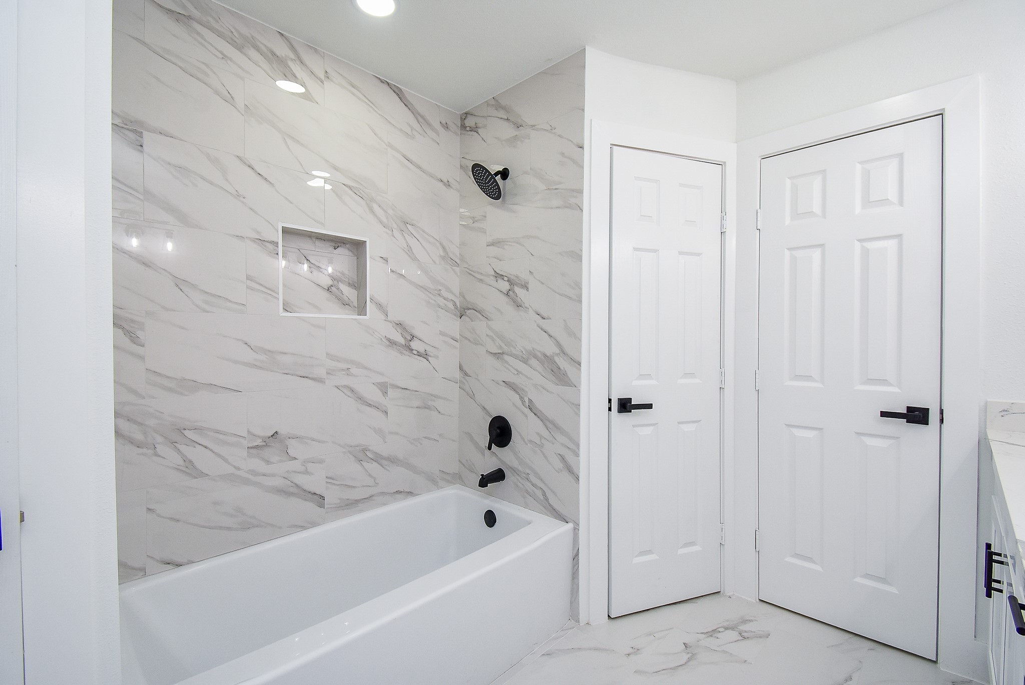 1815 Mustang Springs Drive Property Photo 22