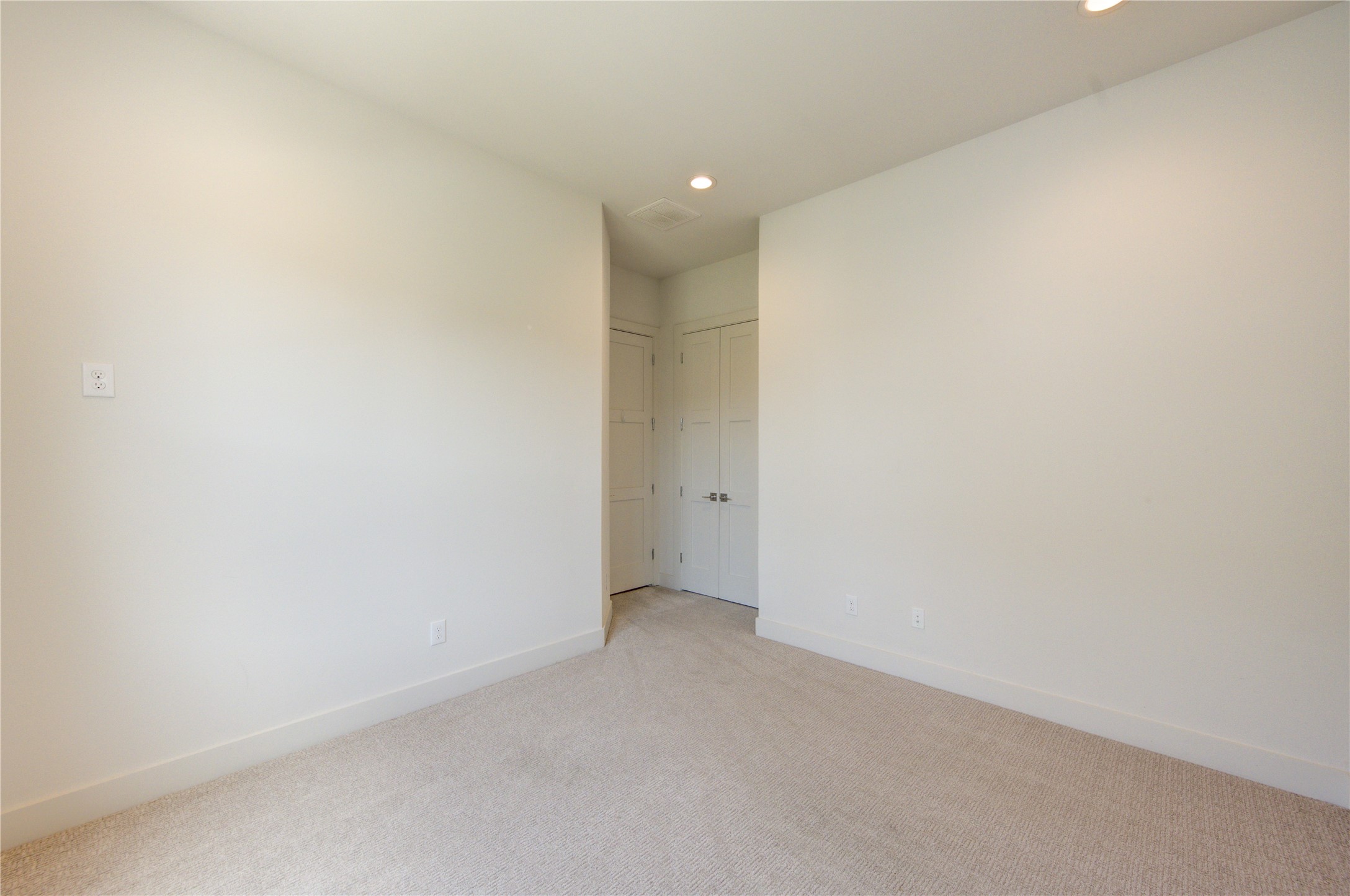 2418 Gray Street Property Photo 27