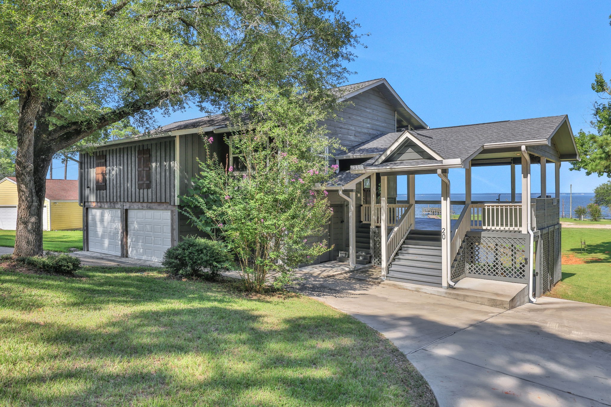 20 Ridgeway Drive Property Photo 1