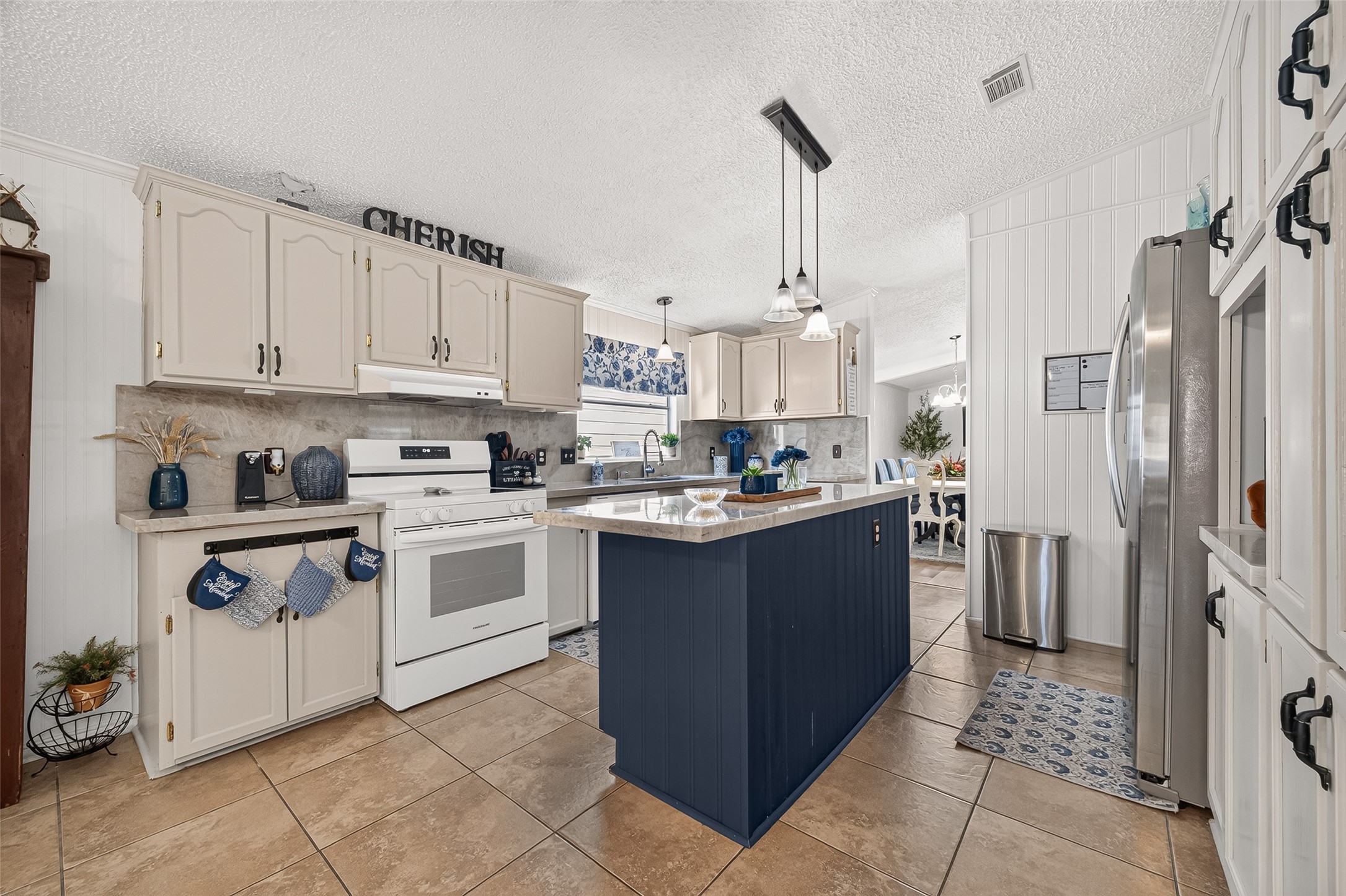14174 Shadow Bay Drive Property Photo 15