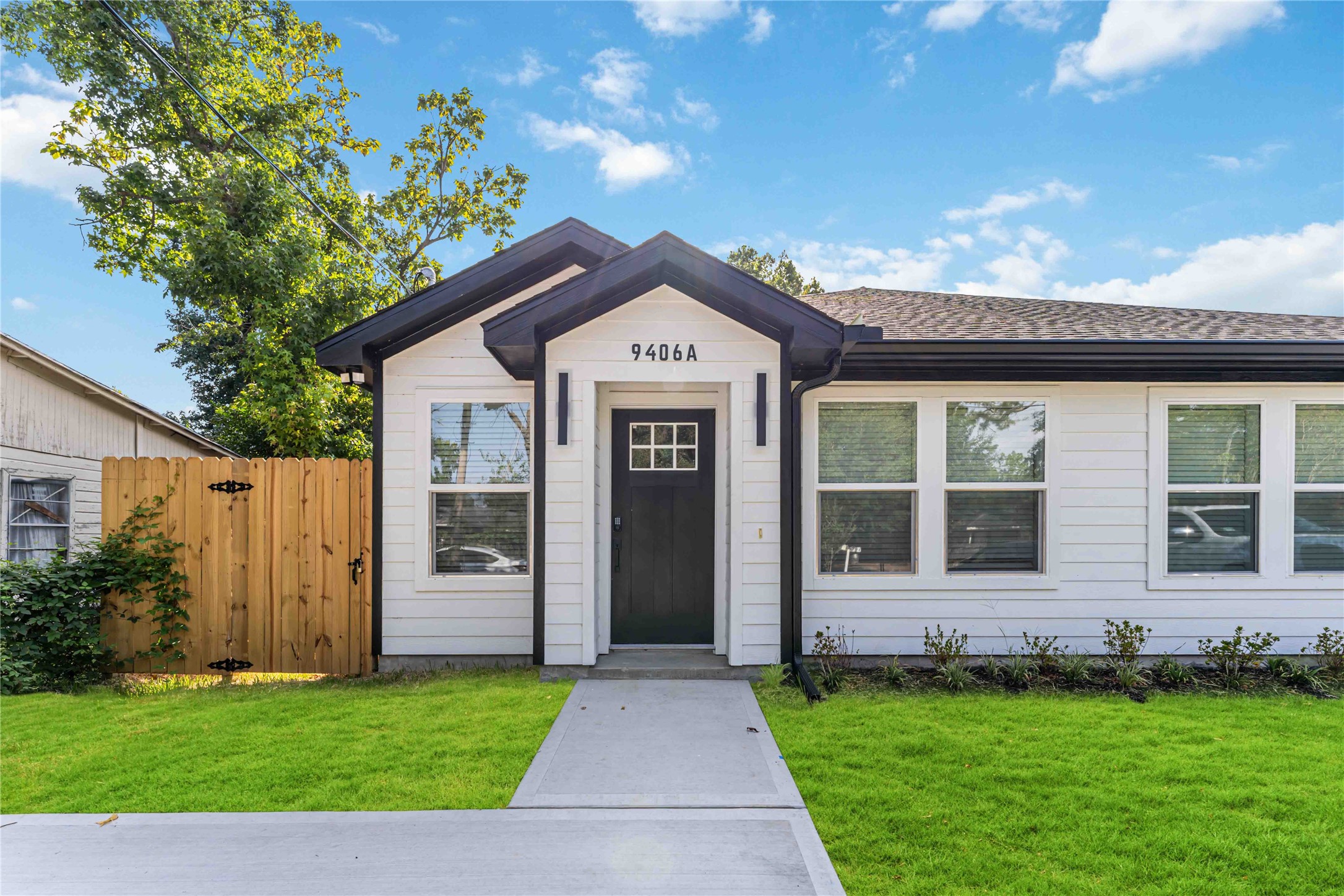 9406 Sandra Street A Property Photo 1