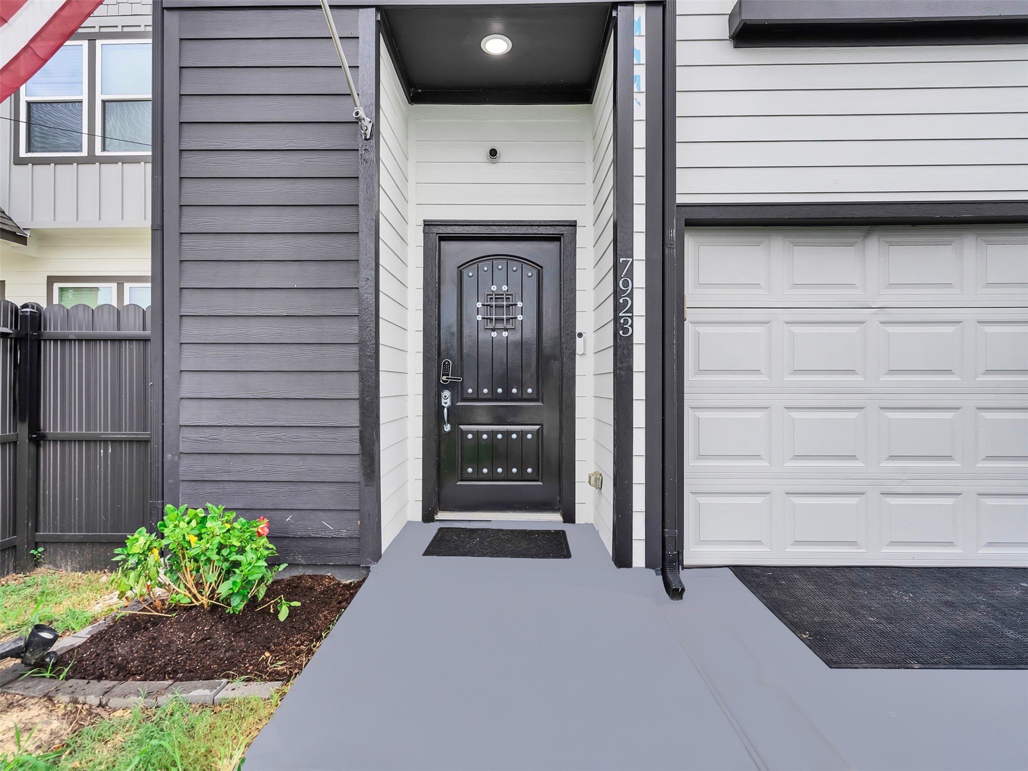 7923 Bonaire Street Property Photo 4