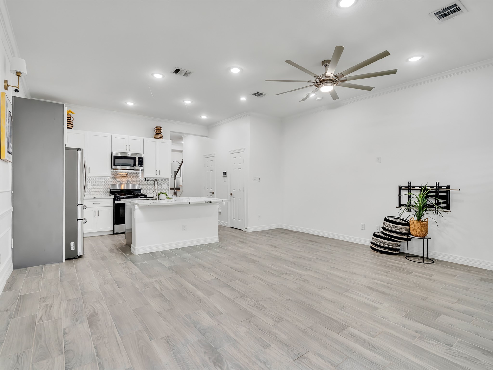 7923 Bonaire Street Property Photo 10