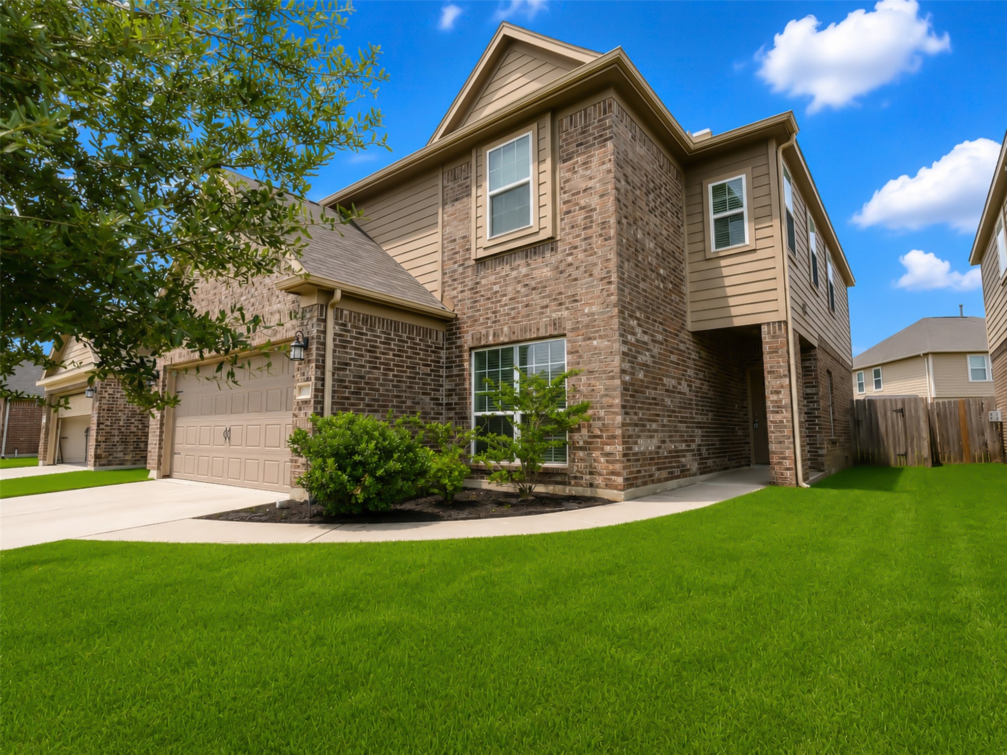 12215 Zenith Ridge Way Property Photo 3