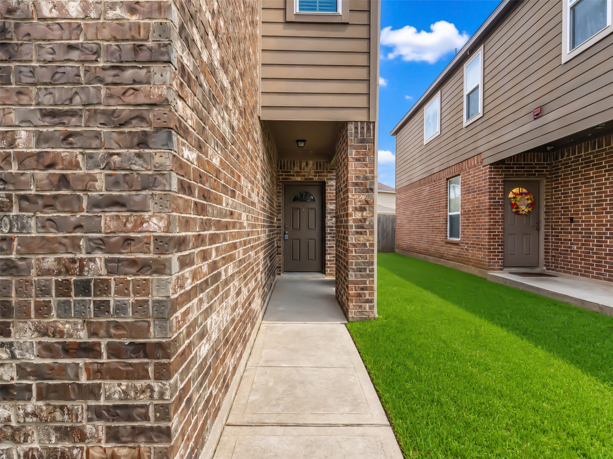 12215 Zenith Ridge Way Property Photo 4