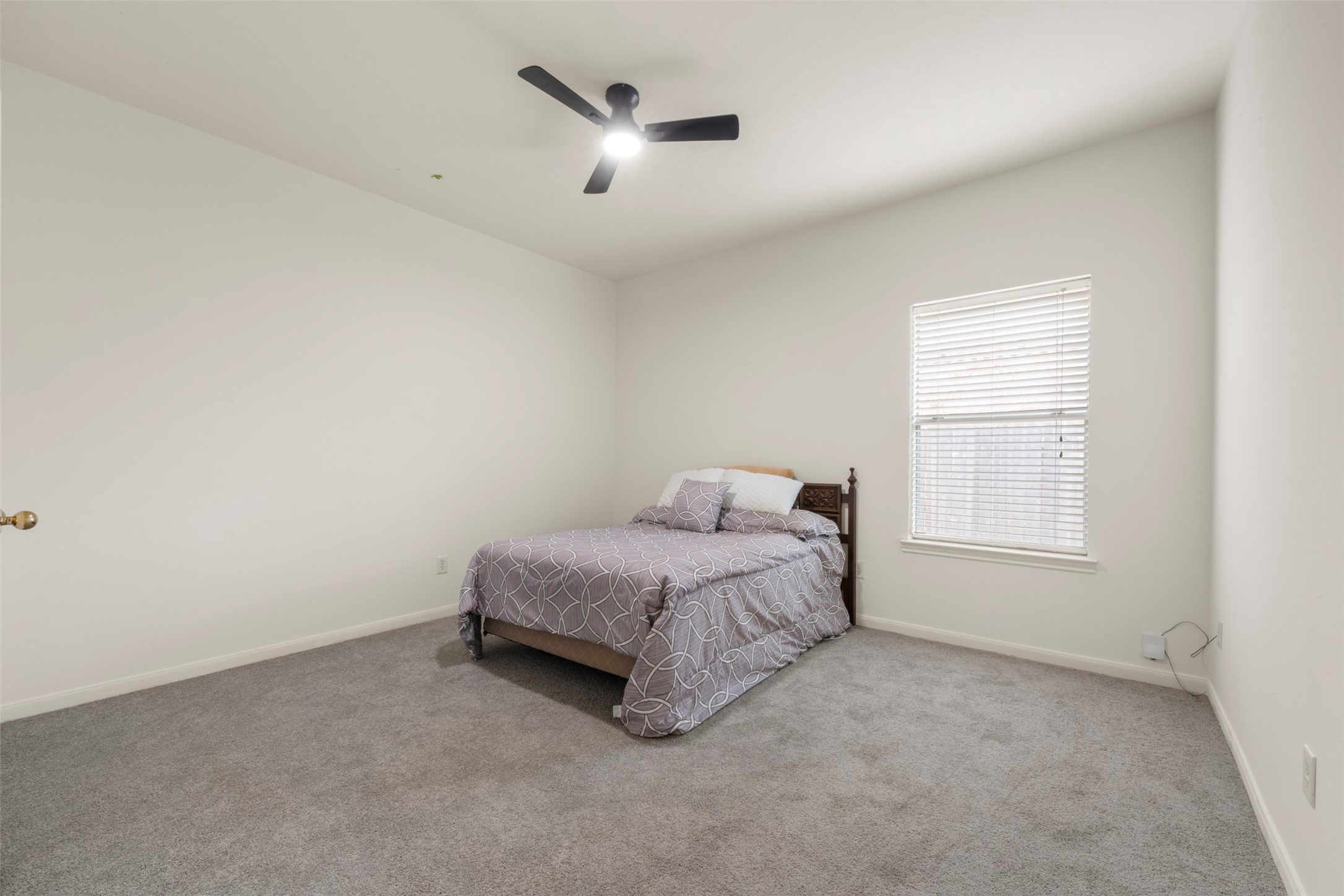 9211 Memorial Hills Drive Property Photo 21