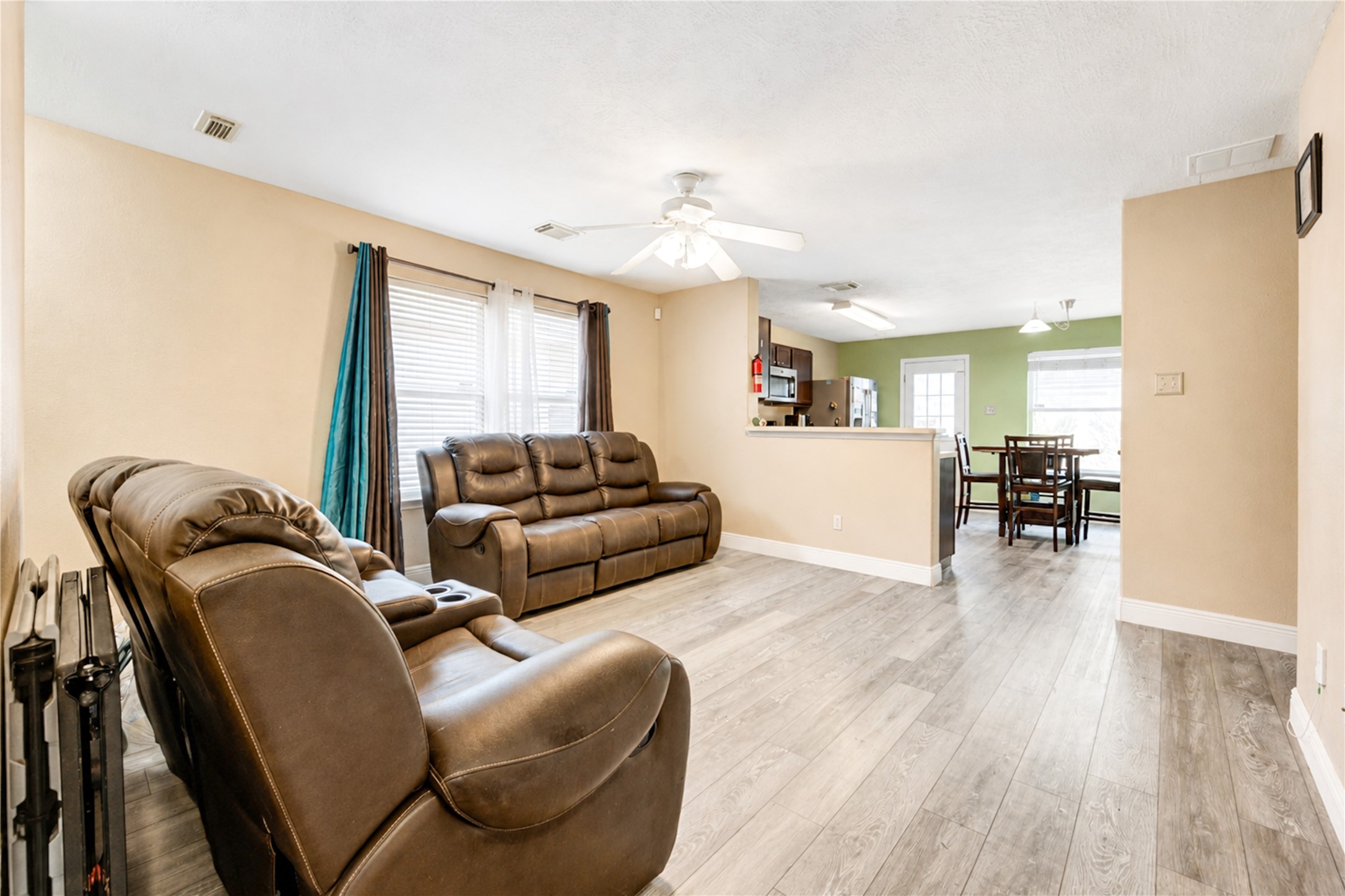 7602 Drifting Willow Court Property Photo 5