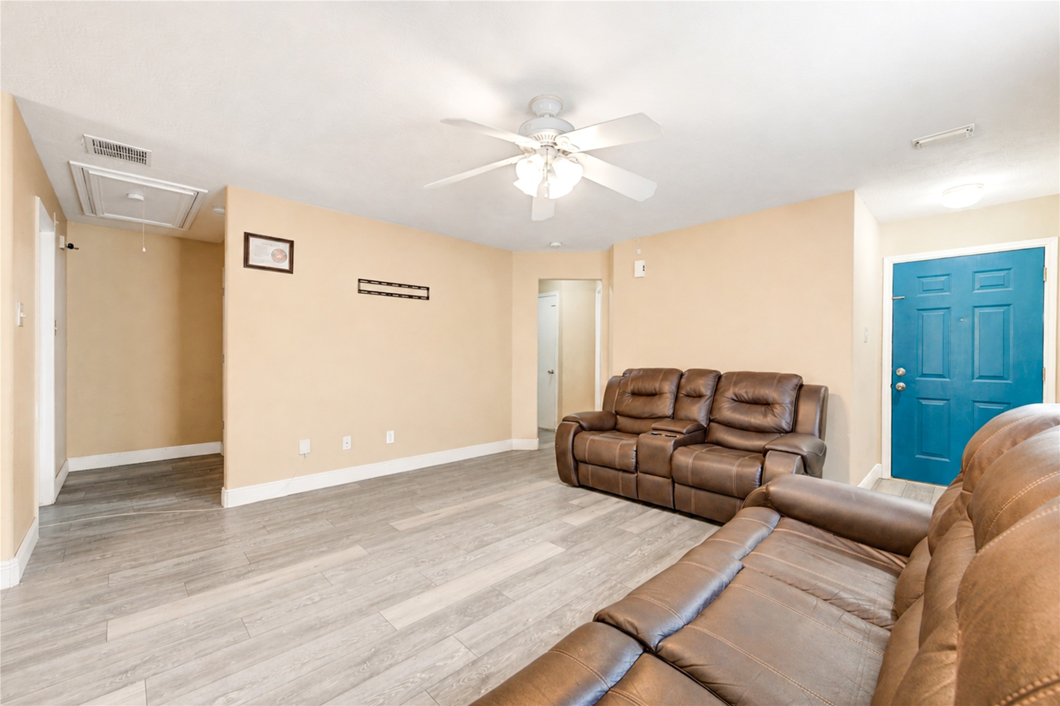 7602 Drifting Willow Court Property Photo 7