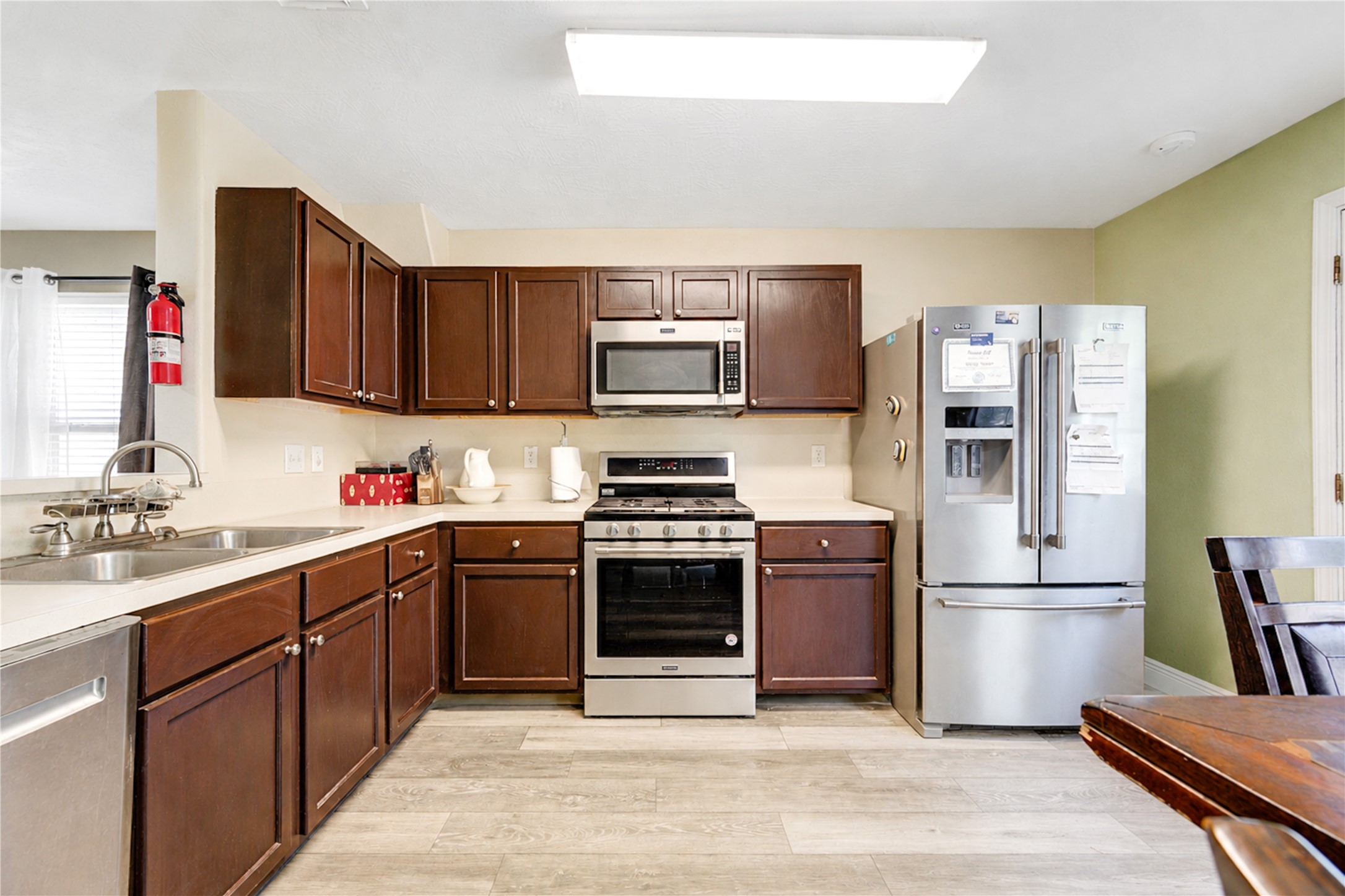 7602 Drifting Willow Court Property Photo 8