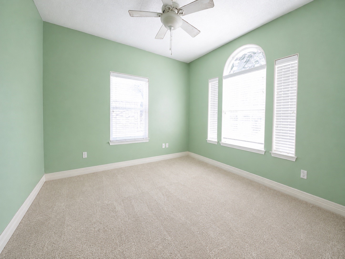757 Forest Lane Drive Property Photo 14