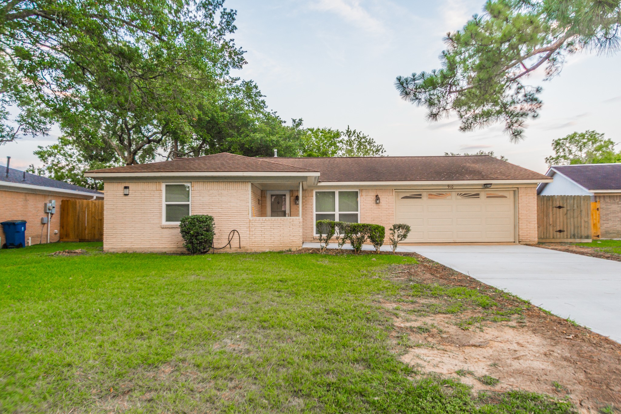 910 Beechgrove Drive Property Photo
