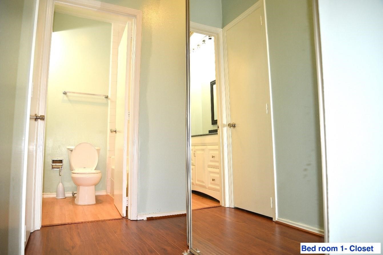 2207 S Braeswood Boulevard 42j Property Photo 9