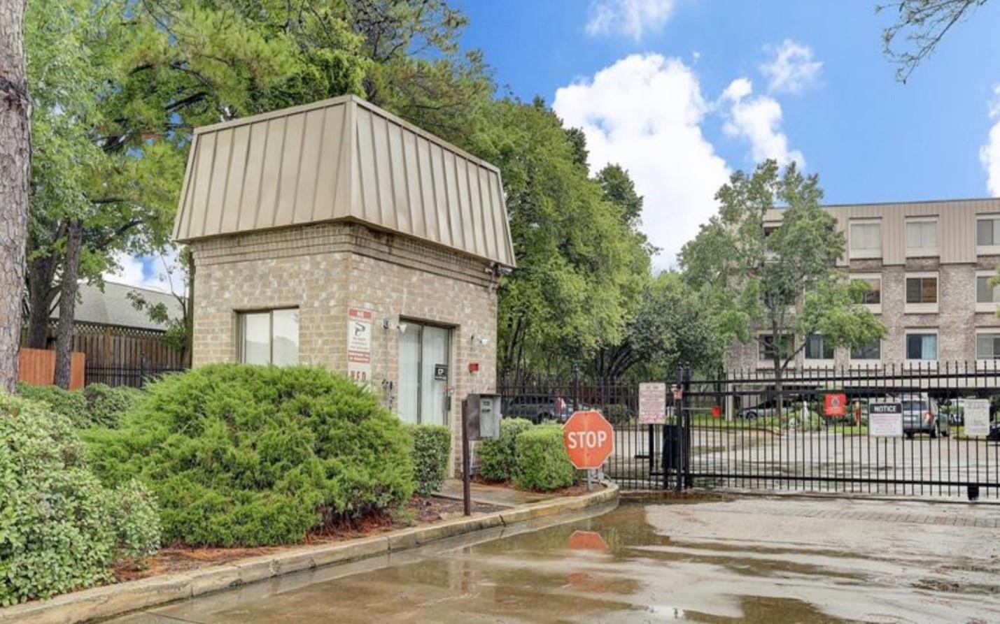 2207 S Braeswood Boulevard 42j Property Photo 15