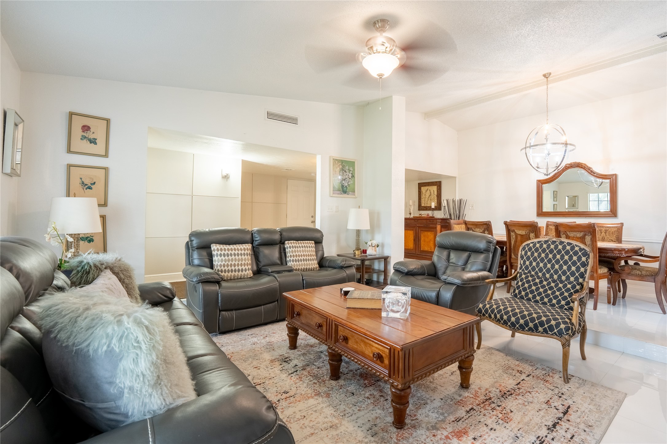 5518 Lerwick Dr Property Photo 3