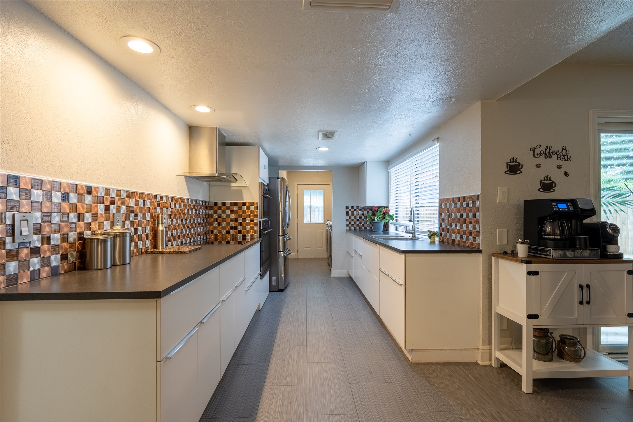 5518 Lerwick Dr Property Photo 11