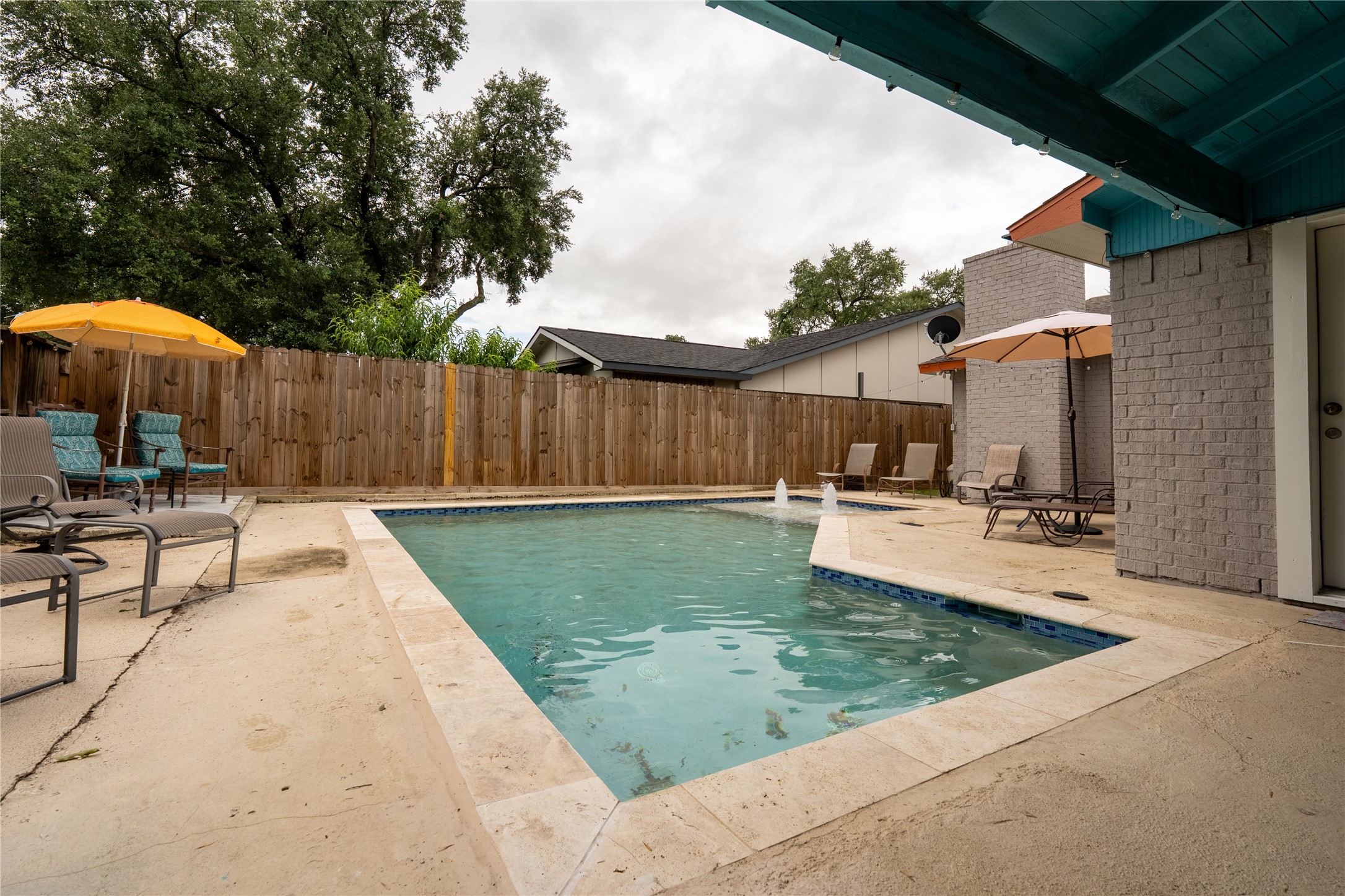 5518 Lerwick Dr Property Photo 35