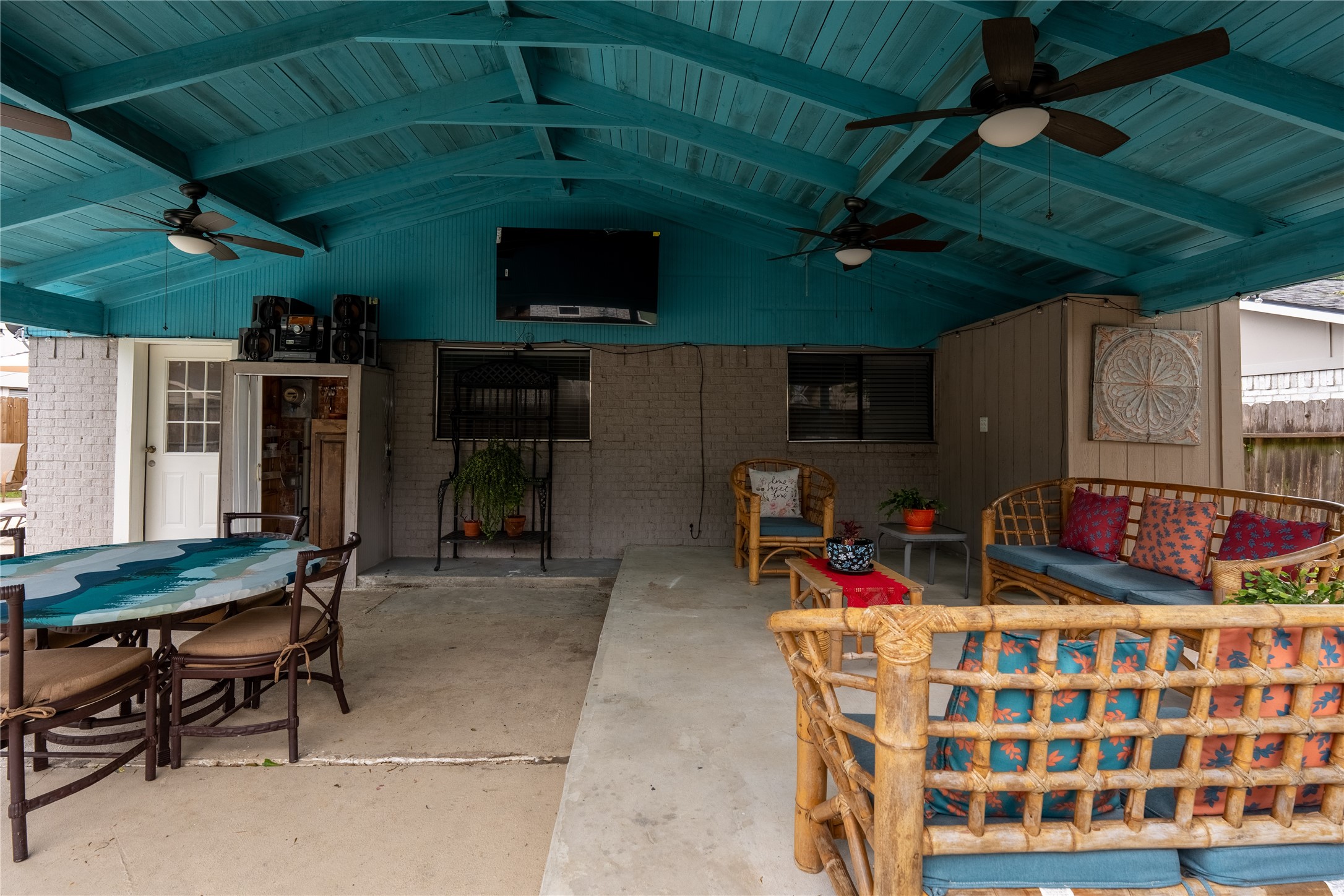 5518 Lerwick Dr Property Photo 37