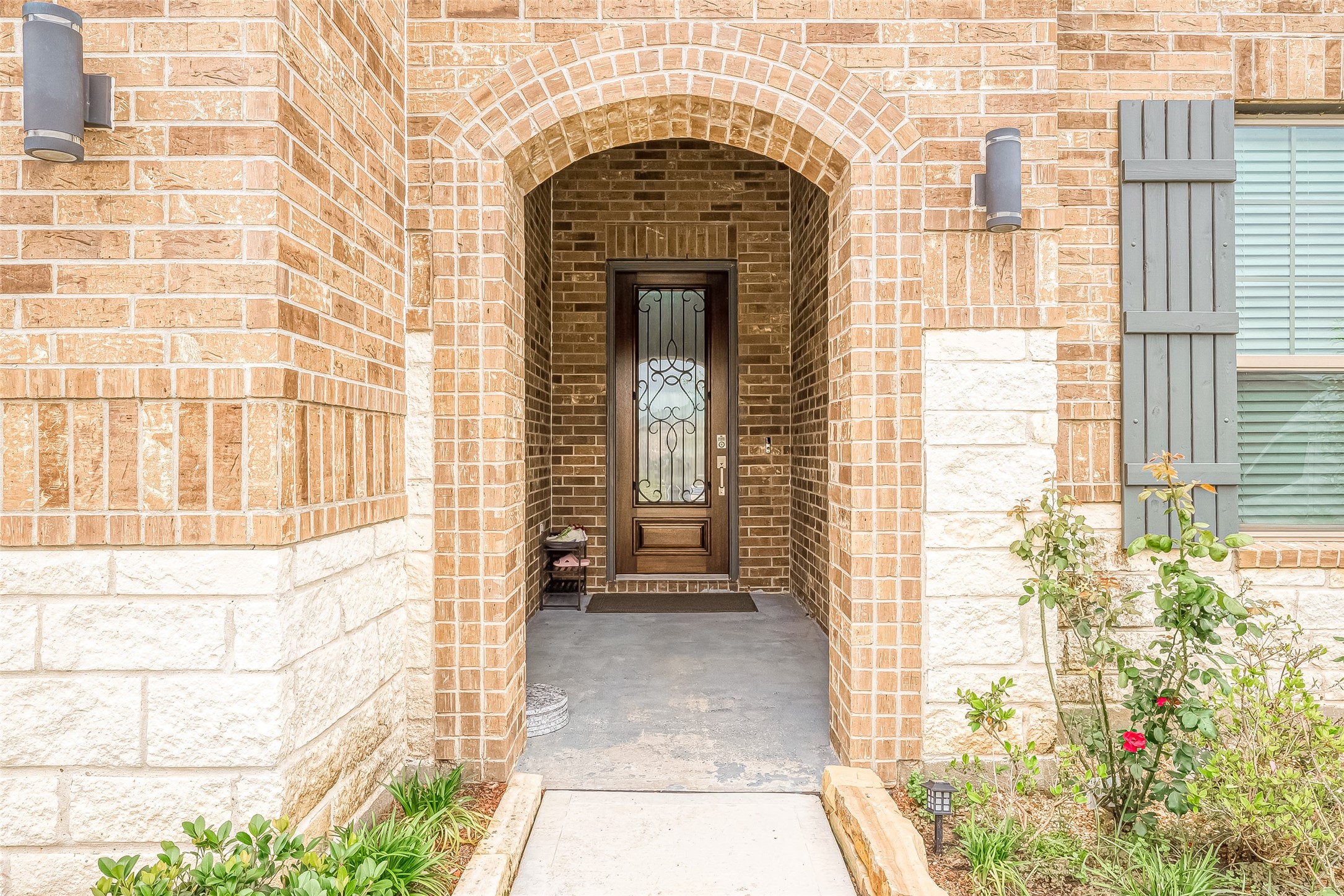 29407 Red Rocks Park Drive Property Photo 7