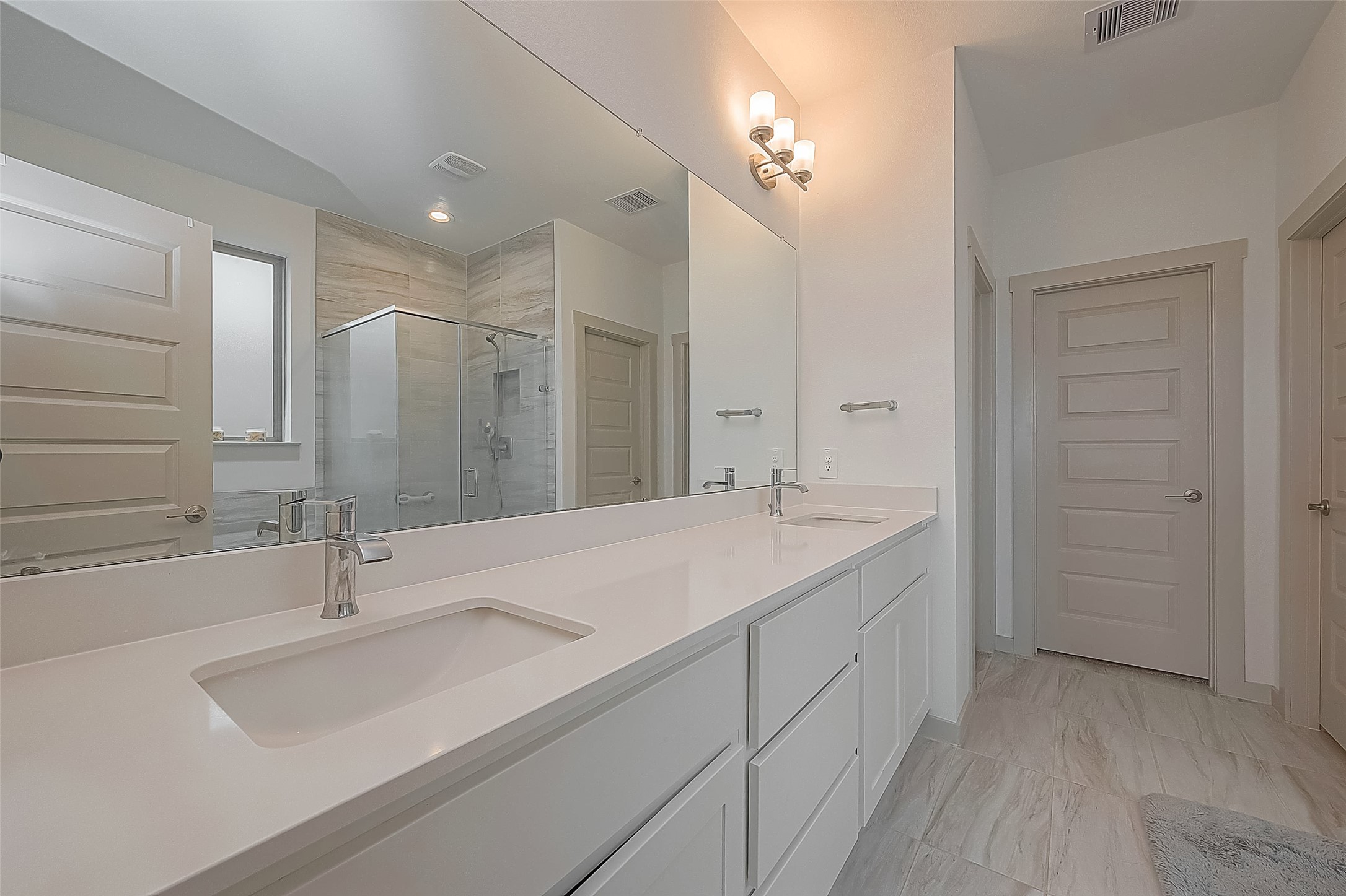 29407 Red Rocks Park Drive Property Photo 21