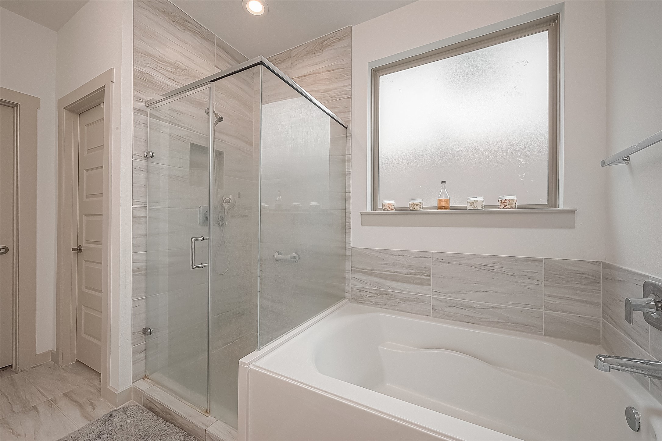 29407 Red Rocks Park Drive Property Photo 22