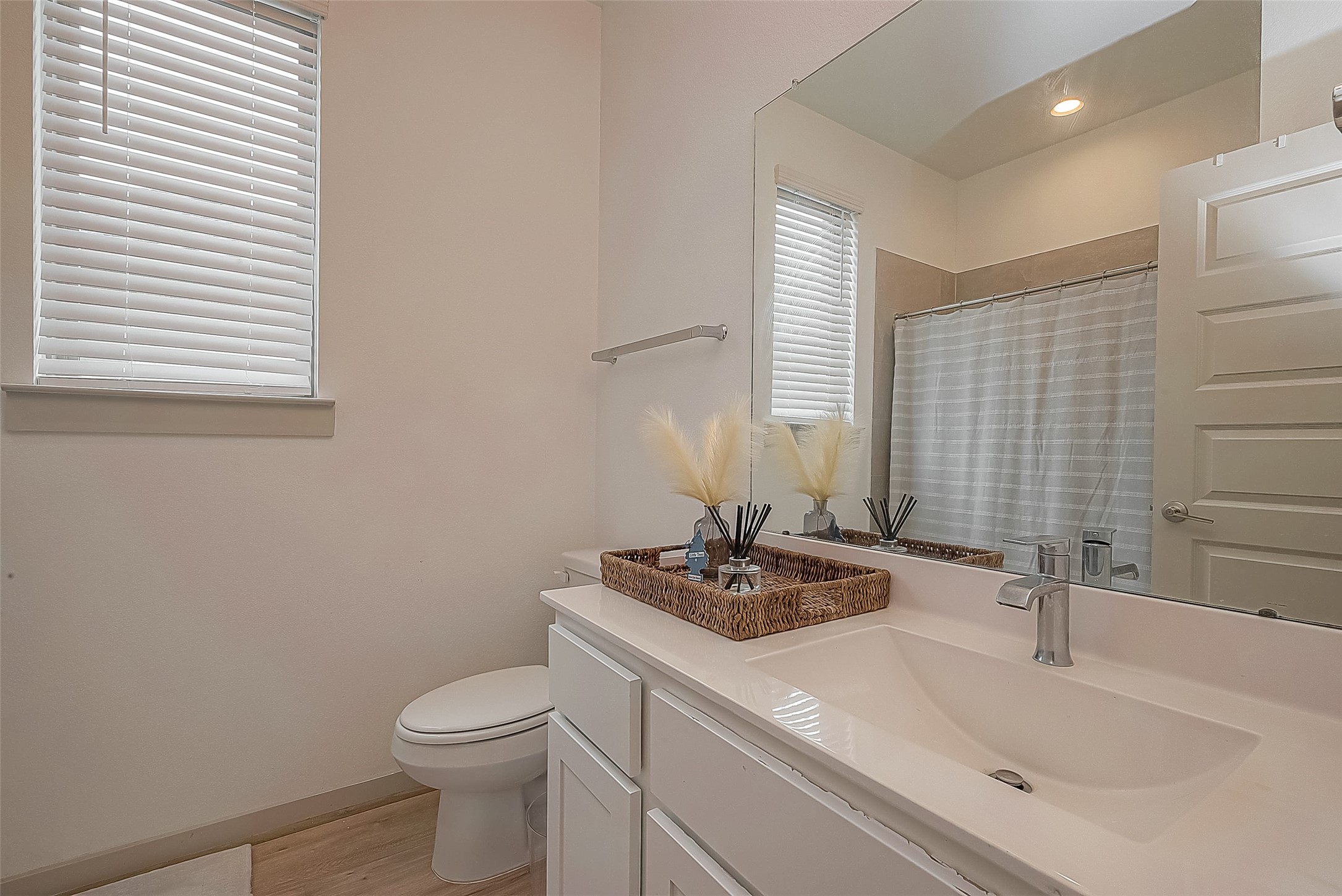 29407 Red Rocks Park Drive Property Photo 34