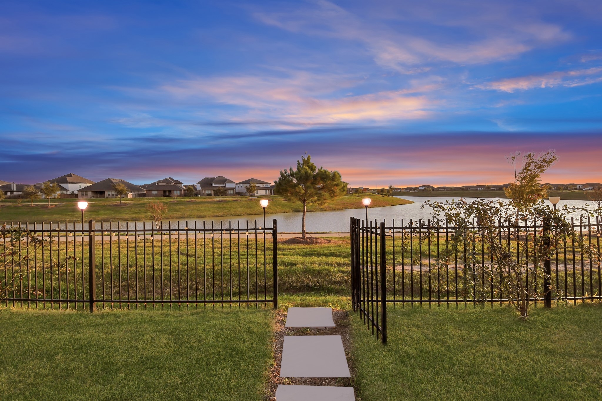 29407 Red Rocks Park Drive Property Photo 40