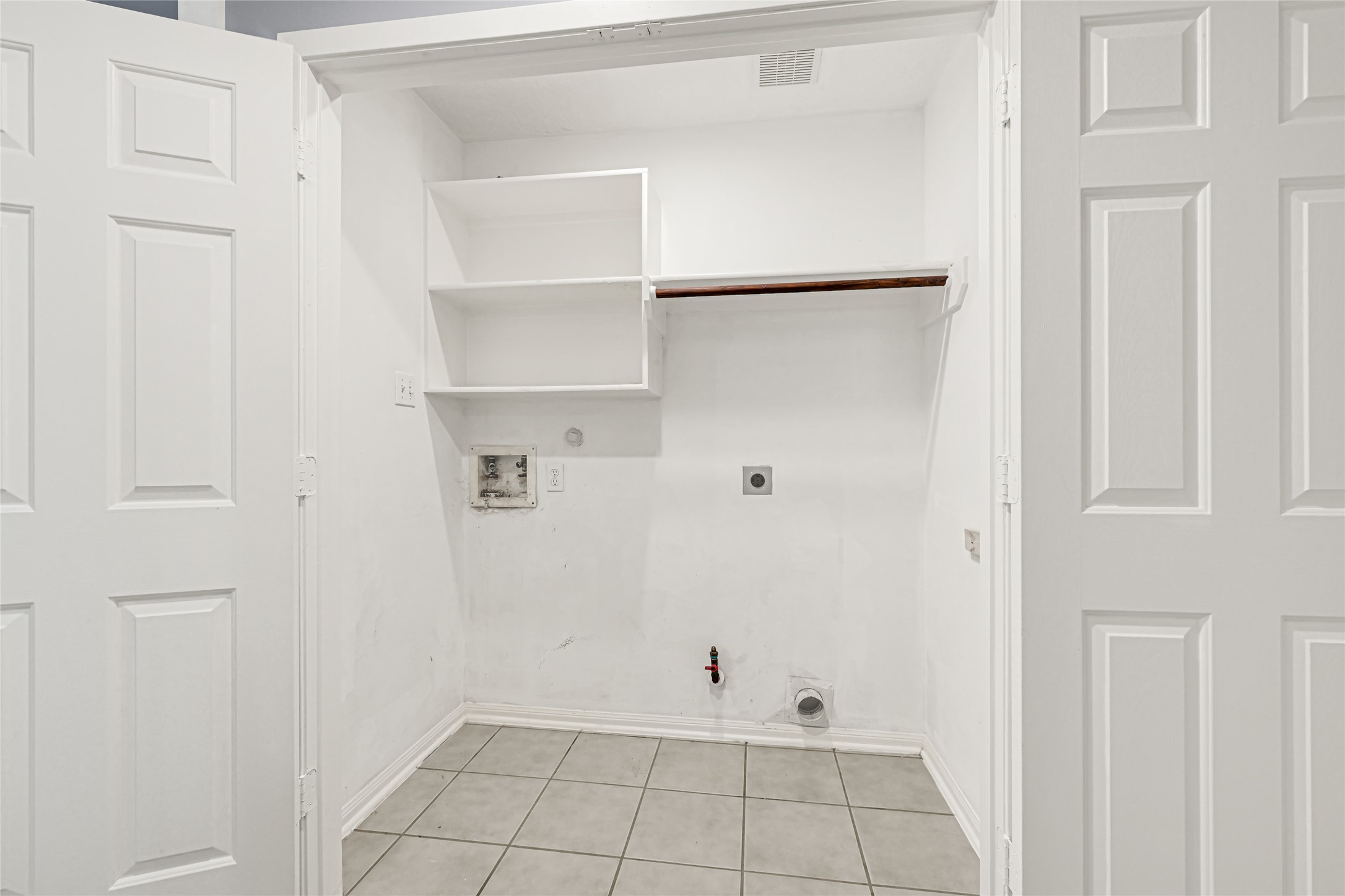 4019 Bytrail Court Property Photo 17