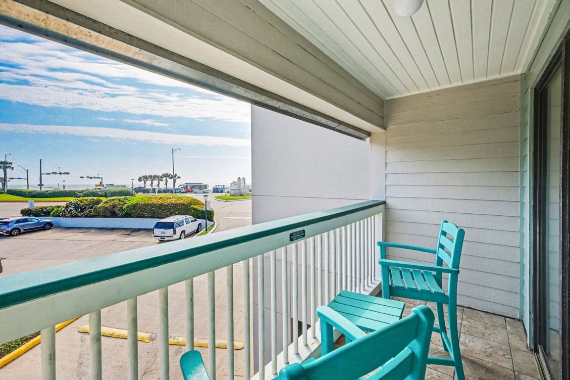 6102 Seawall Boulevard 157 Property Photo 4