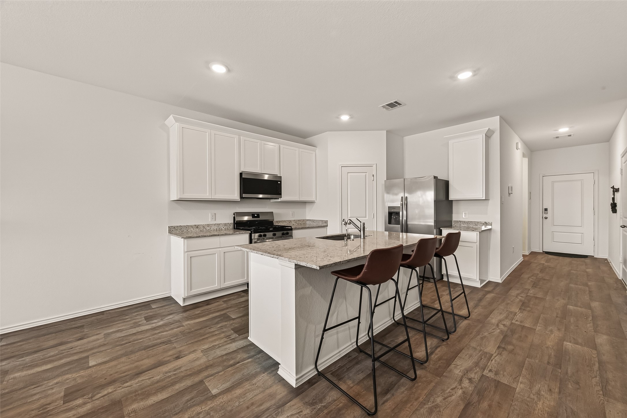 3611 Koop Loop Court Property Photo 17