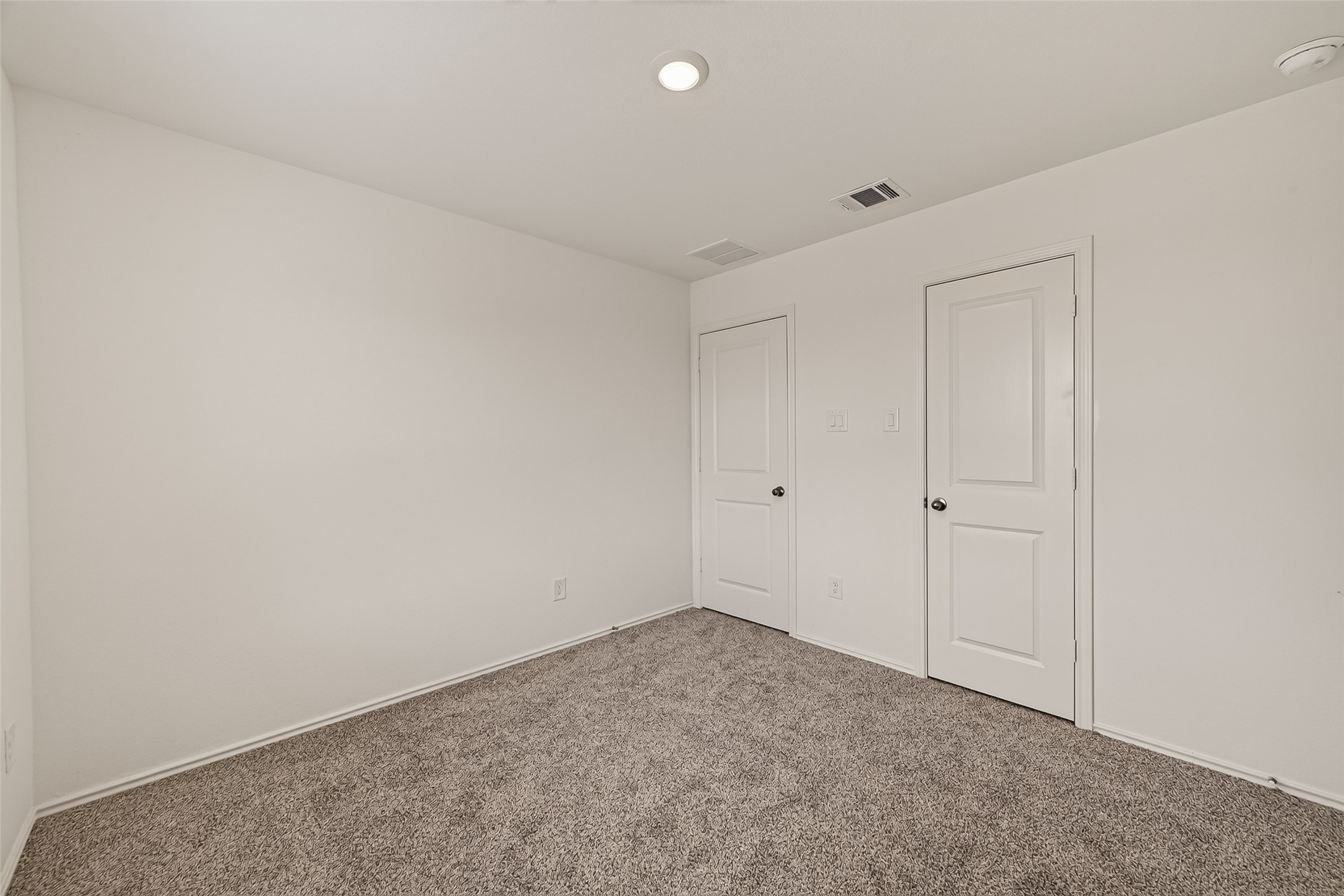 3611 Koop Loop Court Property Photo 21