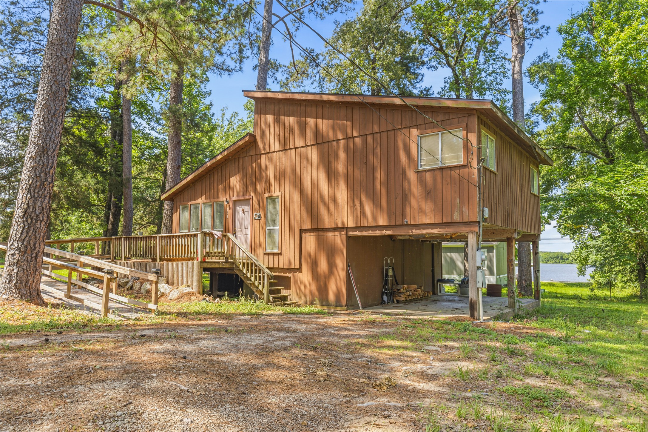 155 Meadow Lake Drive Property Photo 1