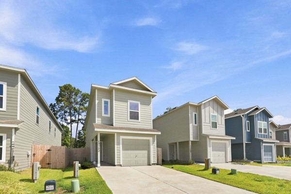 17123 Saxophone Lane Property Photo 2