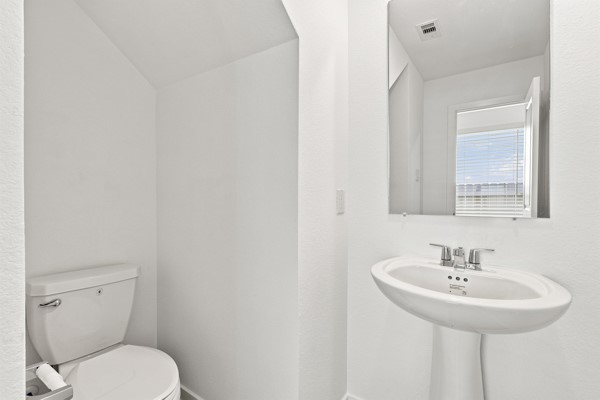 17123 Saxophone Lane Property Photo 4