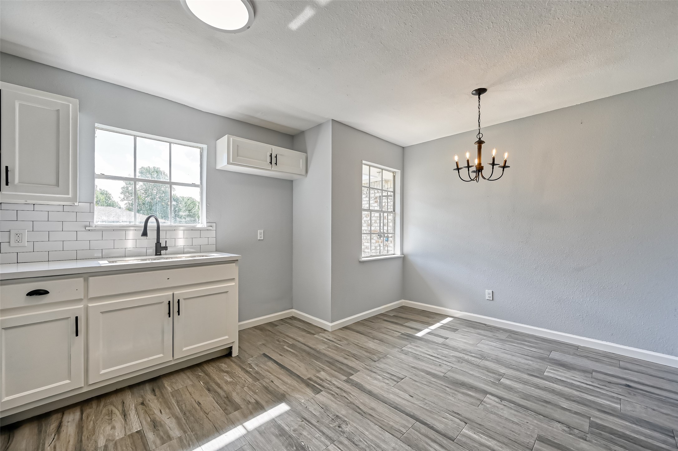 8623 Valley Forest Drive Property Photo 17