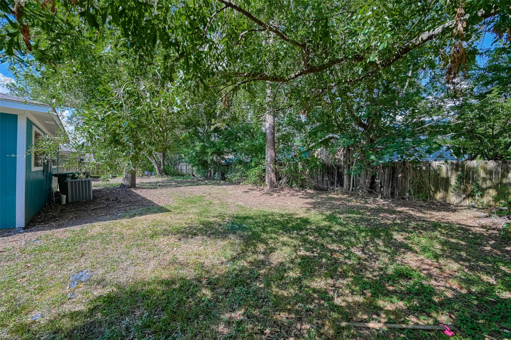 8623 Valley Forest Drive Property Photo 34