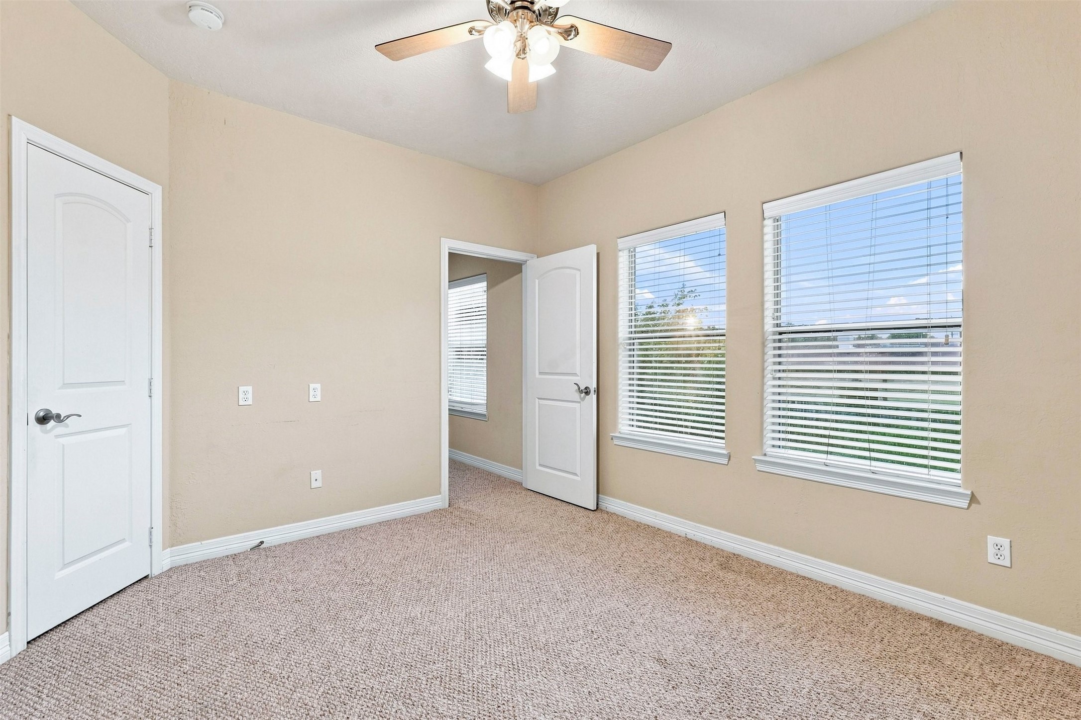 1726 Parklake Village Property Photo 16