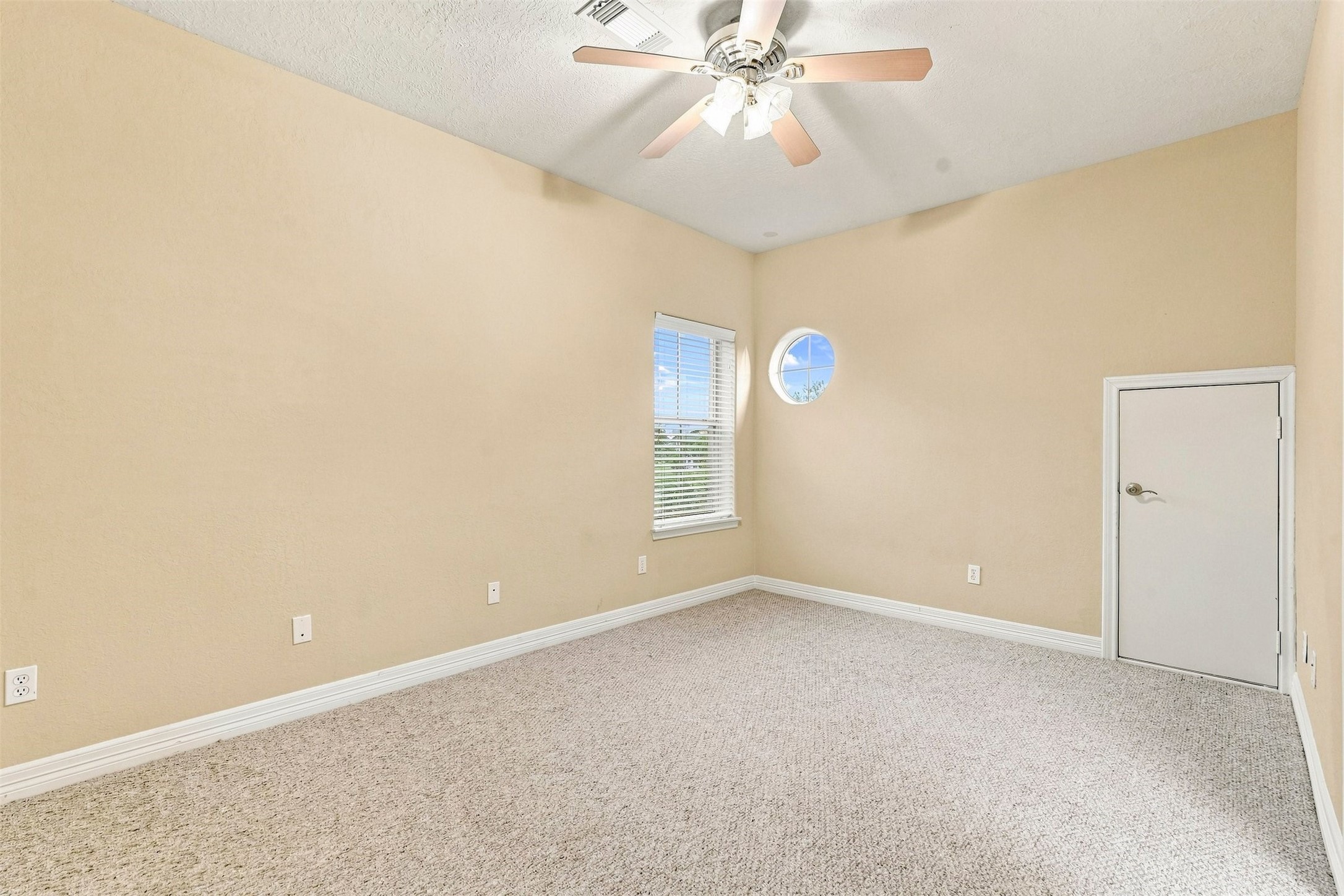 1726 Parklake Village Property Photo 20